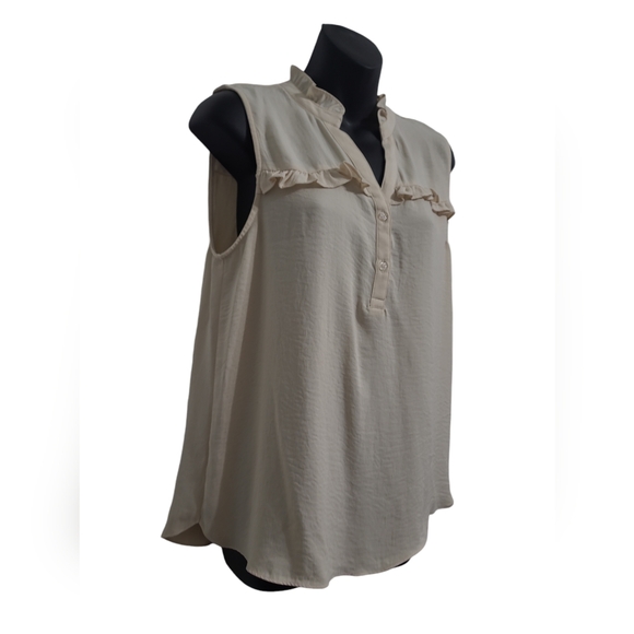 2 FOR💲1️⃣ TAMARA H Light Beige Split Collar 3/4 Button Sleeveless Blouse Sz MD - Picture 4 of 6
